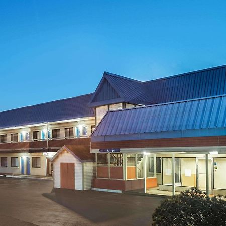 Budget Inn/ Natick Εξωτερικό φωτογραφία