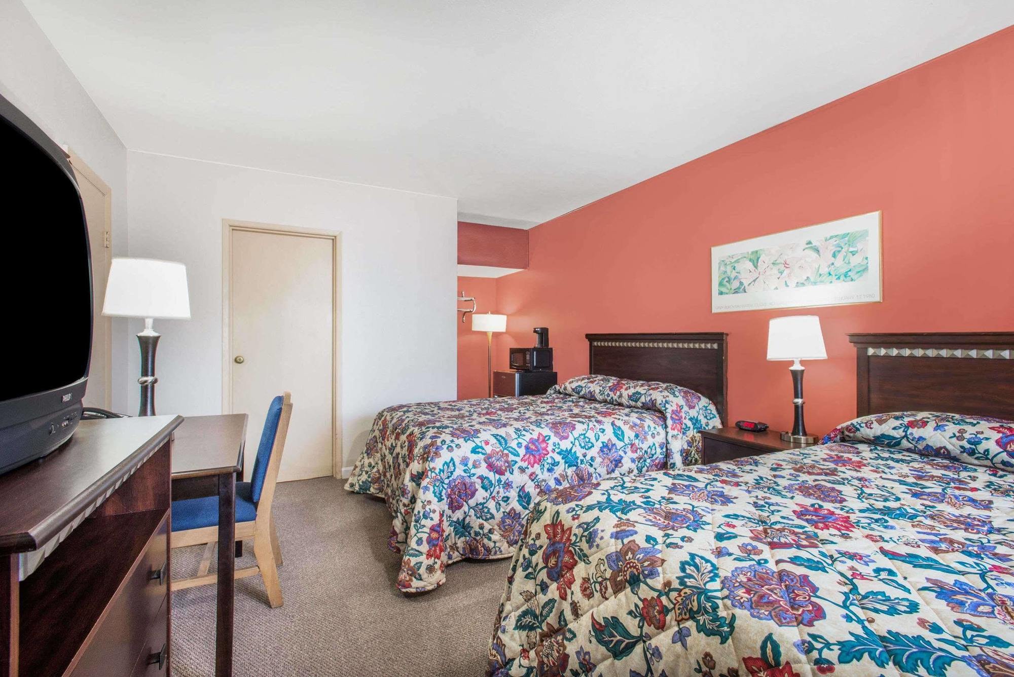 Budget Inn/ Natick Εξωτερικό φωτογραφία
